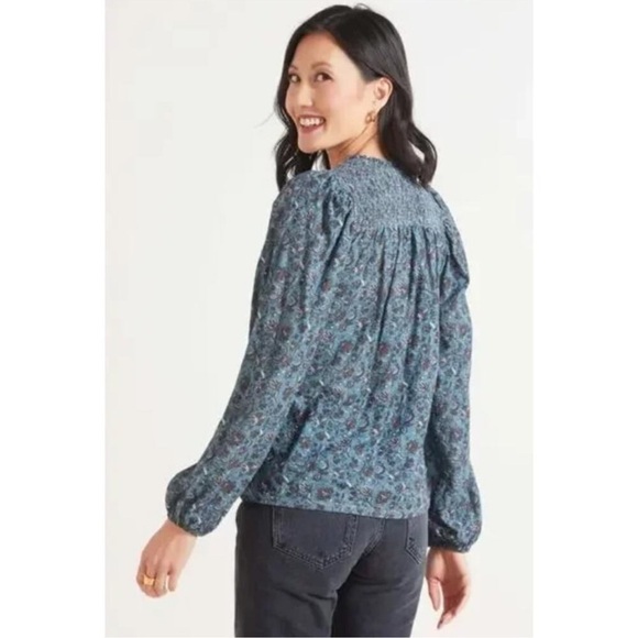 Nation Ltd Top Womens Extra Small Blue Floral‎ Marion Babydoll Smocked Tee - Picture 2 of 11